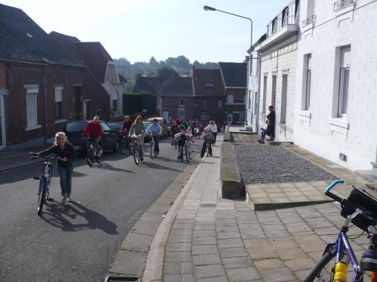 la montée de la rue de la régence à la Bouverie