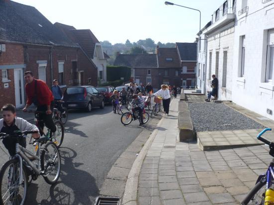 la montée de la rue de la régence à la Bouverie